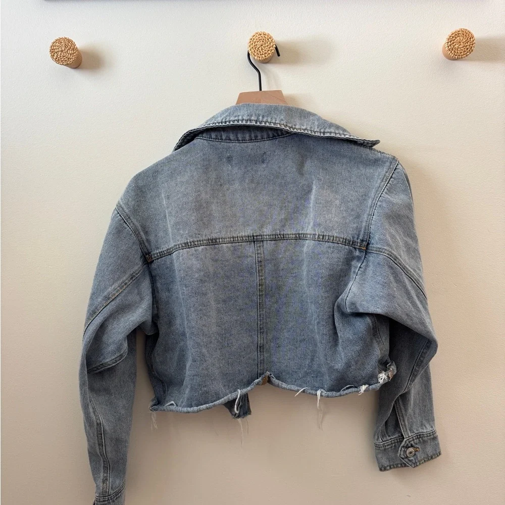 Love Tree Distressed Cropped Jean Jacket - Picture 4 of 5